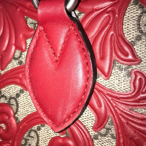Gucci Arabesque GG Supreme Top Handle & crossbody - Picture 8 of 8